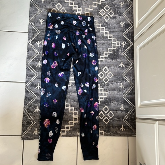 Wear It To Heart x Peloton Asteroid Print Leggings Tights - Picture 6 of 7